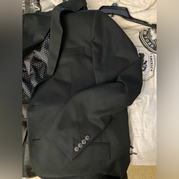 Haggar suite ( 2 pieces ) men’s classic. Looks like new. - Picture 5 of 15